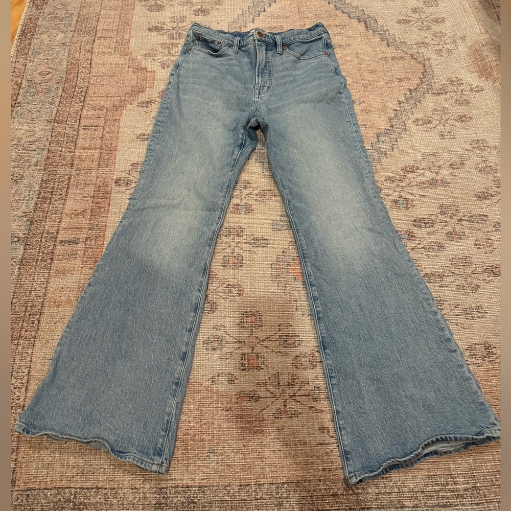 Madewell- The Perfect Vintage Flare Jean